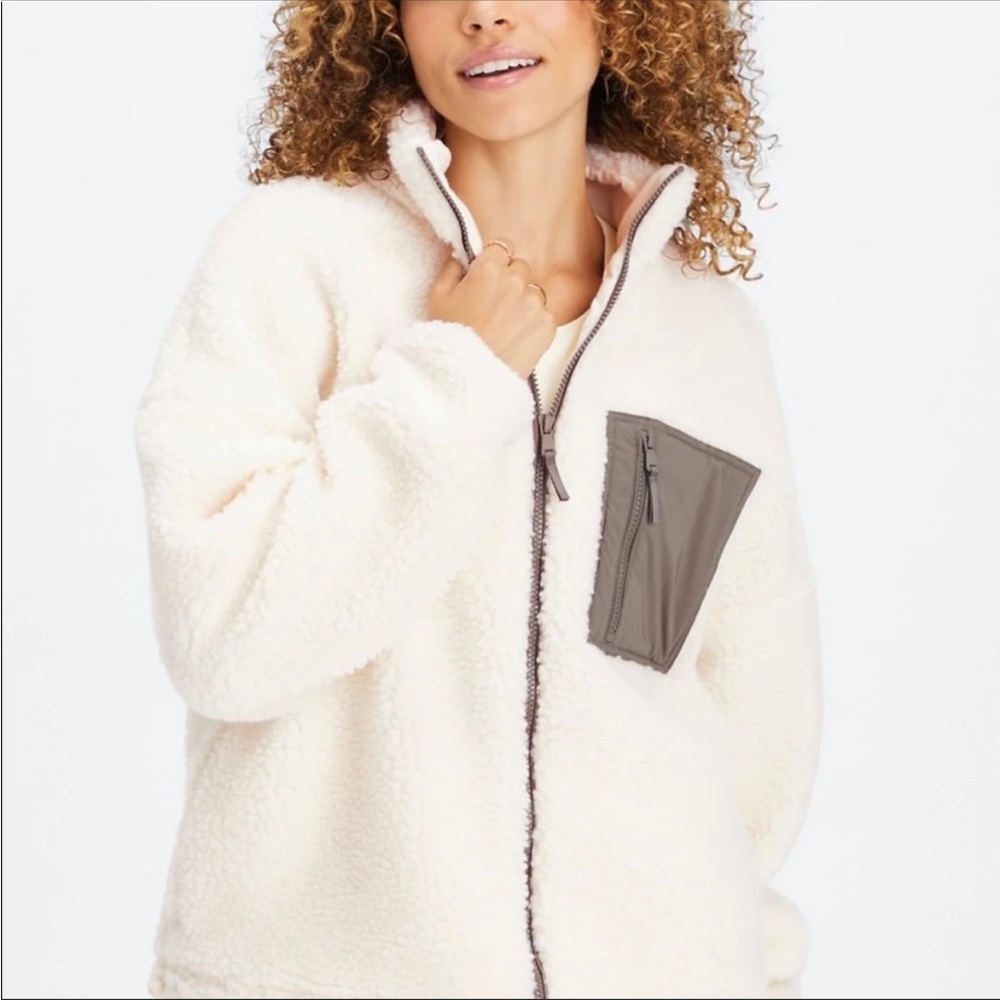 Fabletics Rylan Sherpa jacket